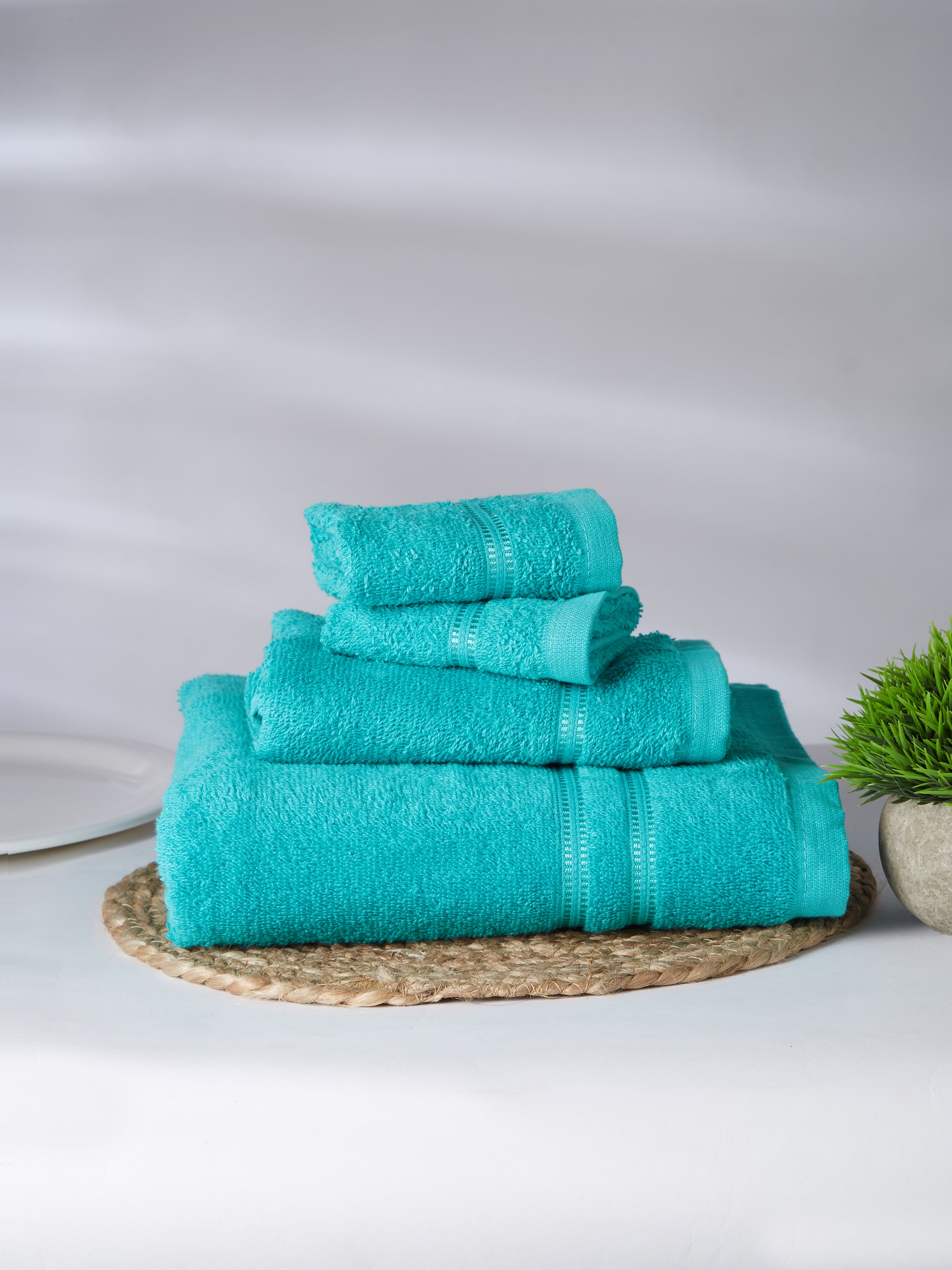 Top 5 Trending Patterns of Bedsheets Spaces India