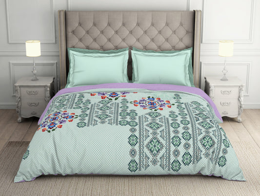Ornate Grayed Jade - Light Green Hygro Cotton Shell Double Quilt / AC Comforter - Crafted Lores By Spaces
