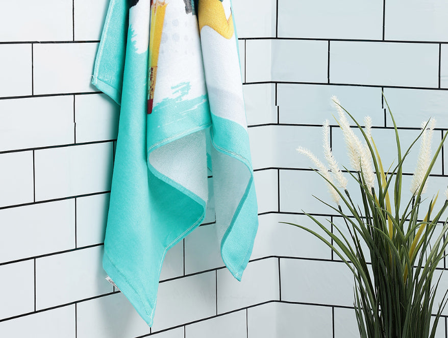 Aqua Green-Light Green  100% Cotton Bath Towel - Universal Mltd Minions By Spaces
