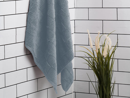 Trade Winds - Grey 100% Cotton Bath Towel - Aerospa By Spaces
