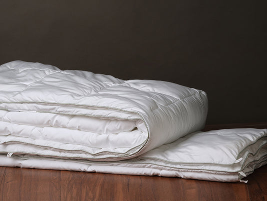 Solid White Polyester Double Quilt / AC Comforter - Ultra Down Like By Spaces