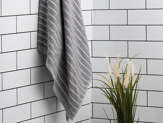 Gunmetal Grey 100% Cotton Bath Towel - 2-In-1 By Welspun