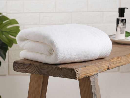 Briliantwht - White 100% Egyptian Cotton Bath Towel - Luxury Egyption Cotton By Spaces