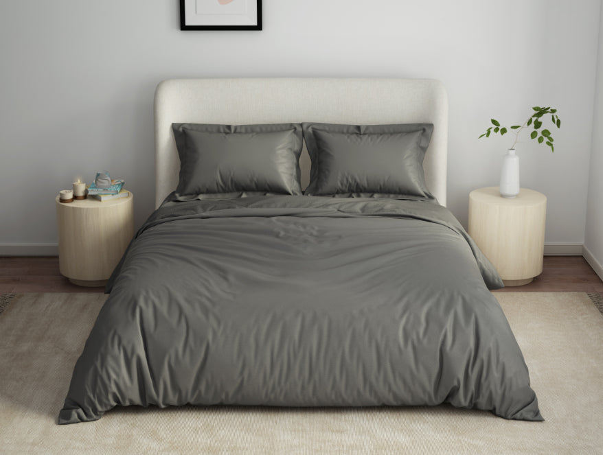 Solid Dark Grey Polyester Fleece Blanket - Cushlon By Spaces
